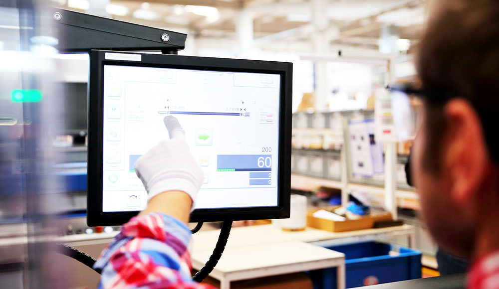 工業 HMI / 大尺寸的強固型觸控螢幕 / 監控並記錄相關數據 / 長期穩定供貨