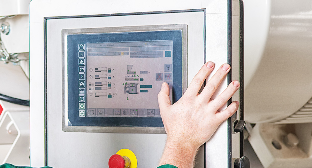 Sunlight-readable Touchscreen Display / Multiple Sensor Control / Suitable for Harsh Working Environment